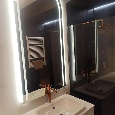 Aperto Centrum 7 Pietro